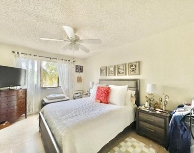 9088 W Atlantic Boulevard - Photo Thumbnail 7