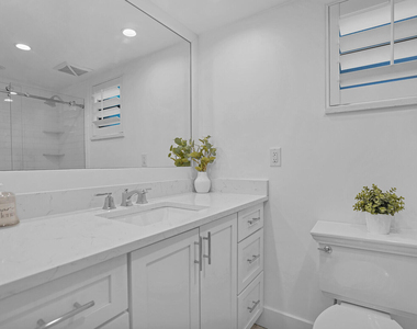 11863 Wimbledon Circle - Photo Thumbnail 7