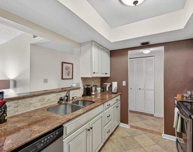 1009 N Ocean Boulevard - Photo Thumbnail 14