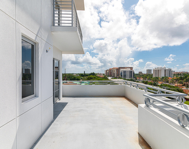 155 E Boca Raton Road - Photo Thumbnail 14