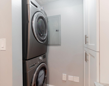 9901 Baywinds Boulevard - Photo Thumbnail 16