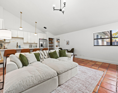 1277 Periwinkle Place - Photo Thumbnail 10