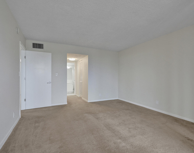 740 S Federal Highway - Photo Thumbnail 18