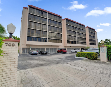 740 S Federal Highway - Photo Thumbnail 45