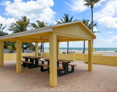 1421 S Ocean Boulevard - Photo Thumbnail 10
