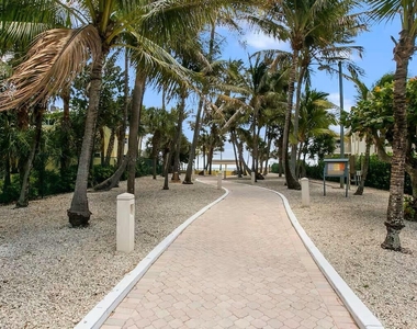 1421 S Ocean Boulevard - Photo Thumbnail 9