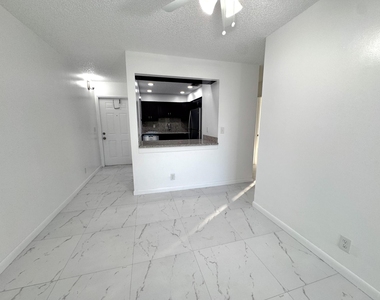 10687 Royal Palm Boulevard - Photo Thumbnail 8