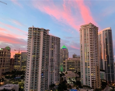 511 Se 5th Avenue - Photo Thumbnail 44