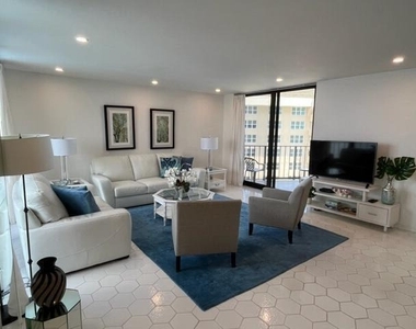 5420 N Ocean Drive - Photo Thumbnail 10
