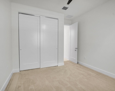 15205 Seaglass Terrace Lane - Photo Thumbnail 14