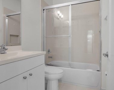 15205 Seaglass Terrace Lane - Photo Thumbnail 28
