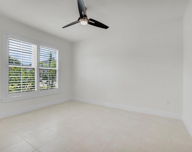 15205 Seaglass Terrace Lane - Photo Thumbnail 6
