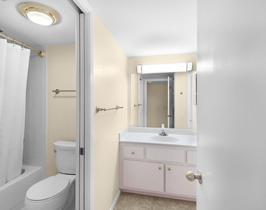 801 S Ocean Drive - Photo Thumbnail 12