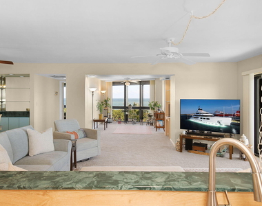 801 S Ocean Drive - Photo Thumbnail 4