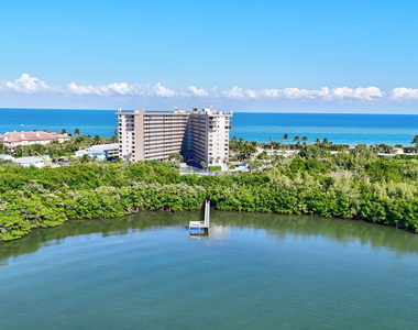 801 S Ocean Drive - Photo Thumbnail 17