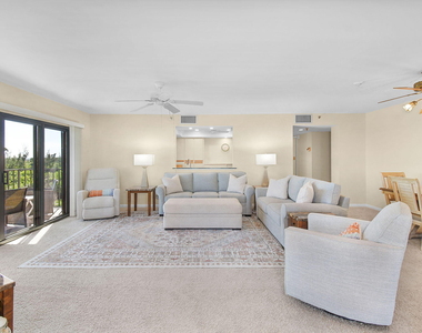 801 S Ocean Drive - Photo Thumbnail 2