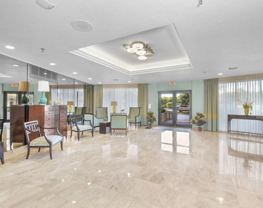 801 S Ocean Drive - Photo Thumbnail 20