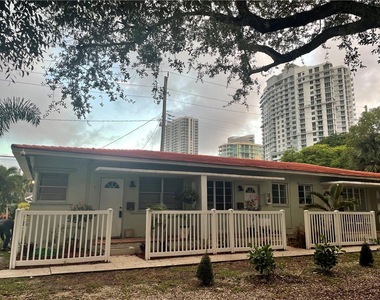 17 Ne 9th Avenue - Photo Thumbnail 16
