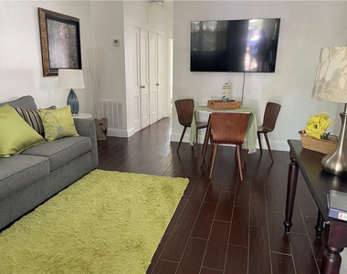 17 Ne 9th Avenue - Photo Thumbnail 11