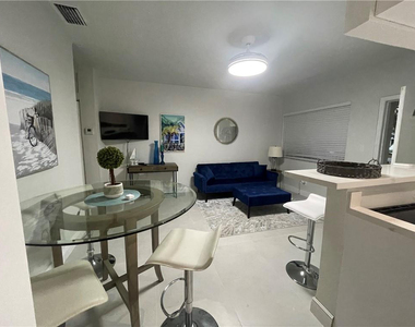 17 Ne 9th Avenue - Photo Thumbnail 8