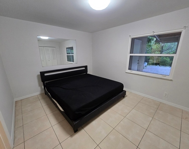 4503 Nw 6th Avenue - Photo Thumbnail 9