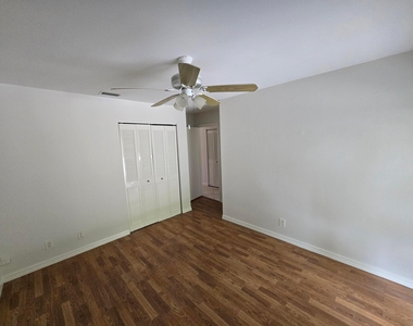 4503 Nw 6th Avenue - Photo Thumbnail 16