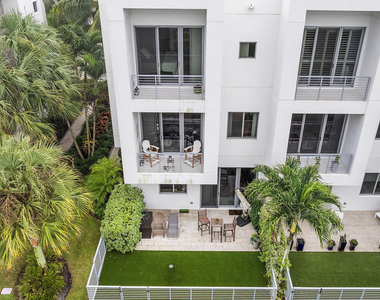 1811 Nw 42nd Drive - Photo Thumbnail 49