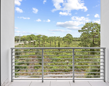 1811 Nw 42nd Drive - Photo Thumbnail 35