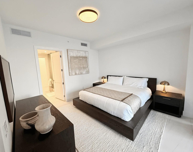 151 N Seabreeze Boulevard - Photo Thumbnail 10
