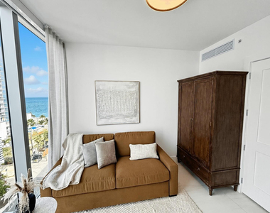 151 N Seabreeze Boulevard - Photo Thumbnail 9