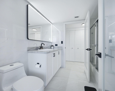 3020 Ne 32nd Avenue - Photo Thumbnail 14