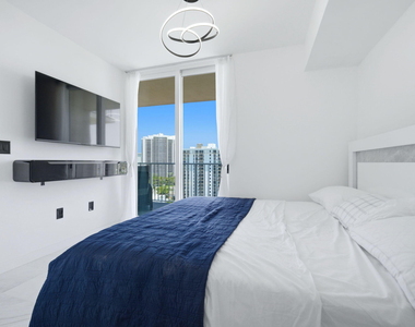 3020 Ne 32nd Avenue - Photo Thumbnail 11