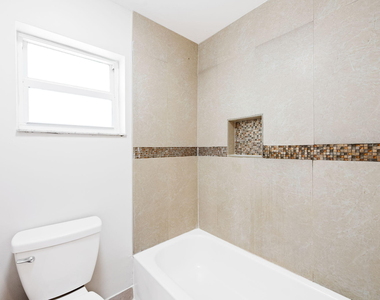 2981 Nw 92nd Avenue - Photo Thumbnail 13