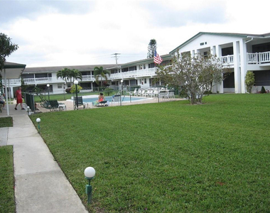1631 Nw 46th Avenue - Photo Thumbnail 6