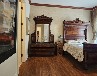 16117 Emerald Estates Drive - Photo Thumbnail 4