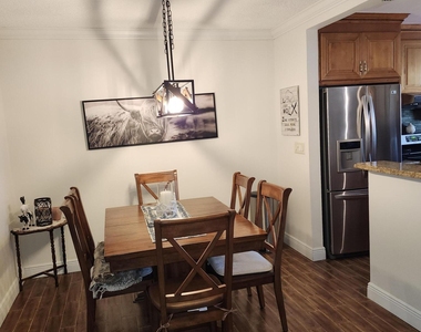 101 Country Lane - Photo Thumbnail 6