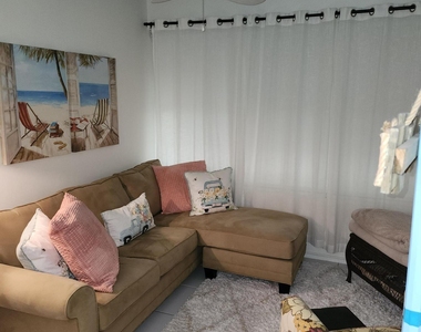101 Country Lane - Photo Thumbnail 11
