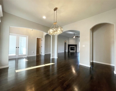 18801 Hidden Hill Terrace - Photo Thumbnail 8