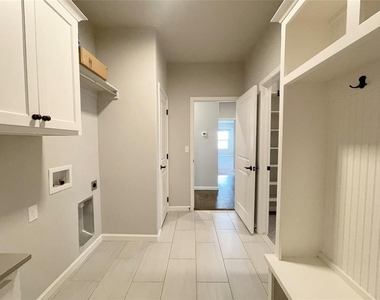 18801 Hidden Hill Terrace - Photo Thumbnail 35