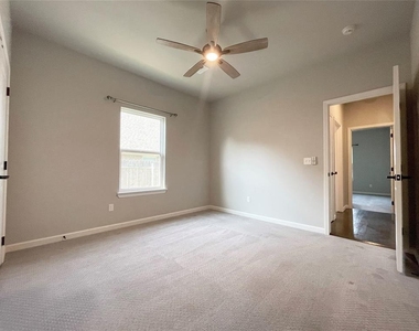 18801 Hidden Hill Terrace - Photo Thumbnail 42