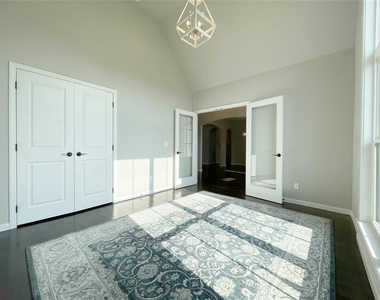 18801 Hidden Hill Terrace - Photo Thumbnail 5