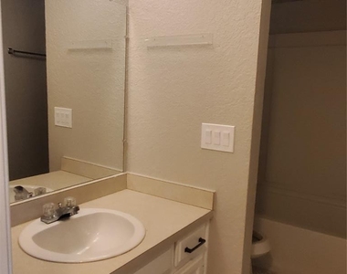 12413 Sw 2nd Street - Photo Thumbnail 34