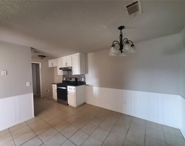 12413 Sw 2nd Street - Photo Thumbnail 17