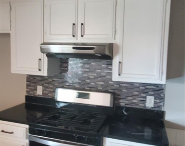 12413 Sw 2nd Street - Photo Thumbnail 4