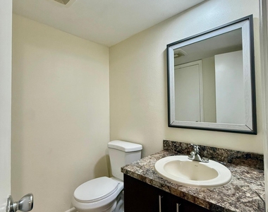 321 Gulfstream Road - Photo Thumbnail 4