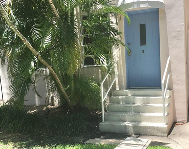 732 Euclid Avenue - Photo Thumbnail 4