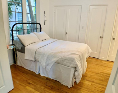 732 Euclid Avenue - Photo Thumbnail 13