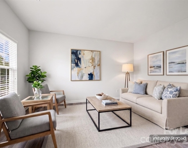 2704 Piersland Drive - Photo Thumbnail 4