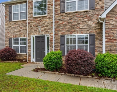 2704 Piersland Drive - Photo Thumbnail 1