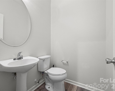 2704 Piersland Drive - Photo Thumbnail 10